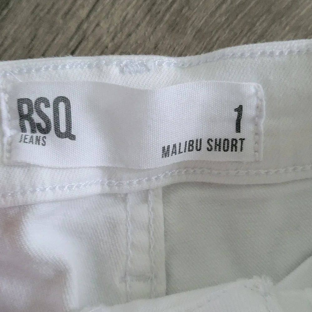 EUC RQS MALIBU White shorts